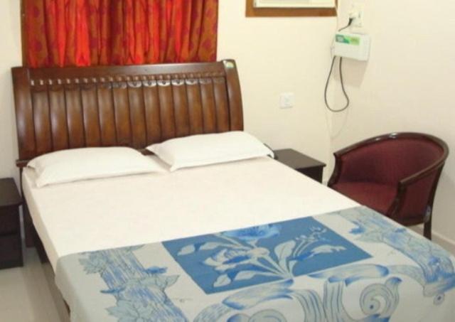 Lloyds Guest House, North Boag Road, T. Nagar Chennai Luaran gambar